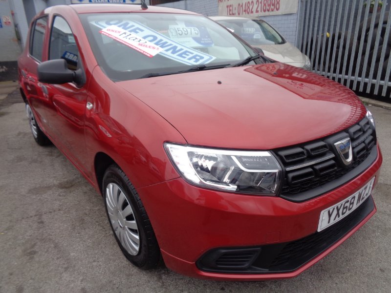 2018 Dacia Sandero 0.9 TCe Essential Hatchback 5dr Petrol Manual Euro 6 s/s 90 ps YX68WZJ